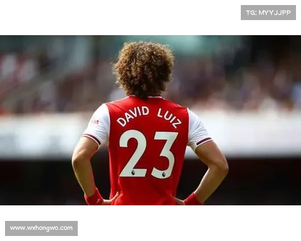 大卫路易斯常踢位置解析与其在场上的角色作用分析