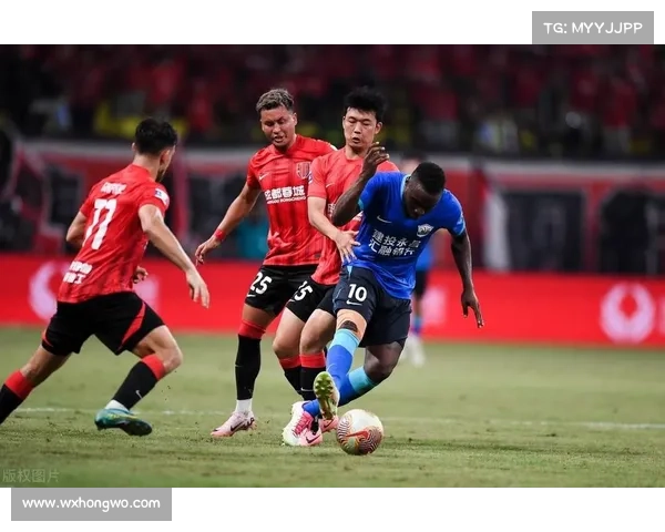 如何在成都蓉城成功引进塞尔维亚超级联赛边锋提升球队实力